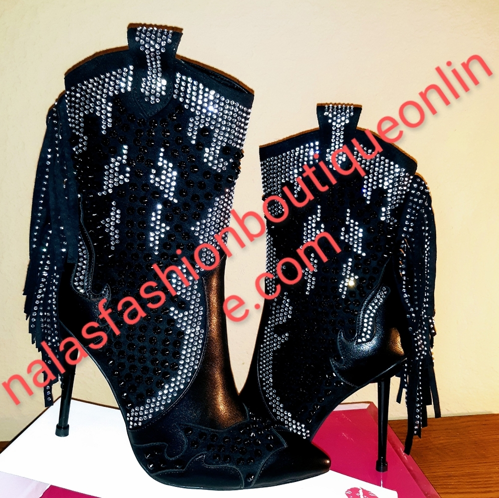 FINAL PRICE! Western Stiletto Booties - Picture 2 of 10